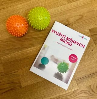 Darujte zdraví pod stromeček 🎄❤️ Každý správný fanoušek @spokonozka.cz má doma cvičební pomůcky, ortopedické podložky nebo...